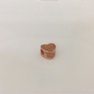 Elegant Heart-Shaped Charm in Rose Gold